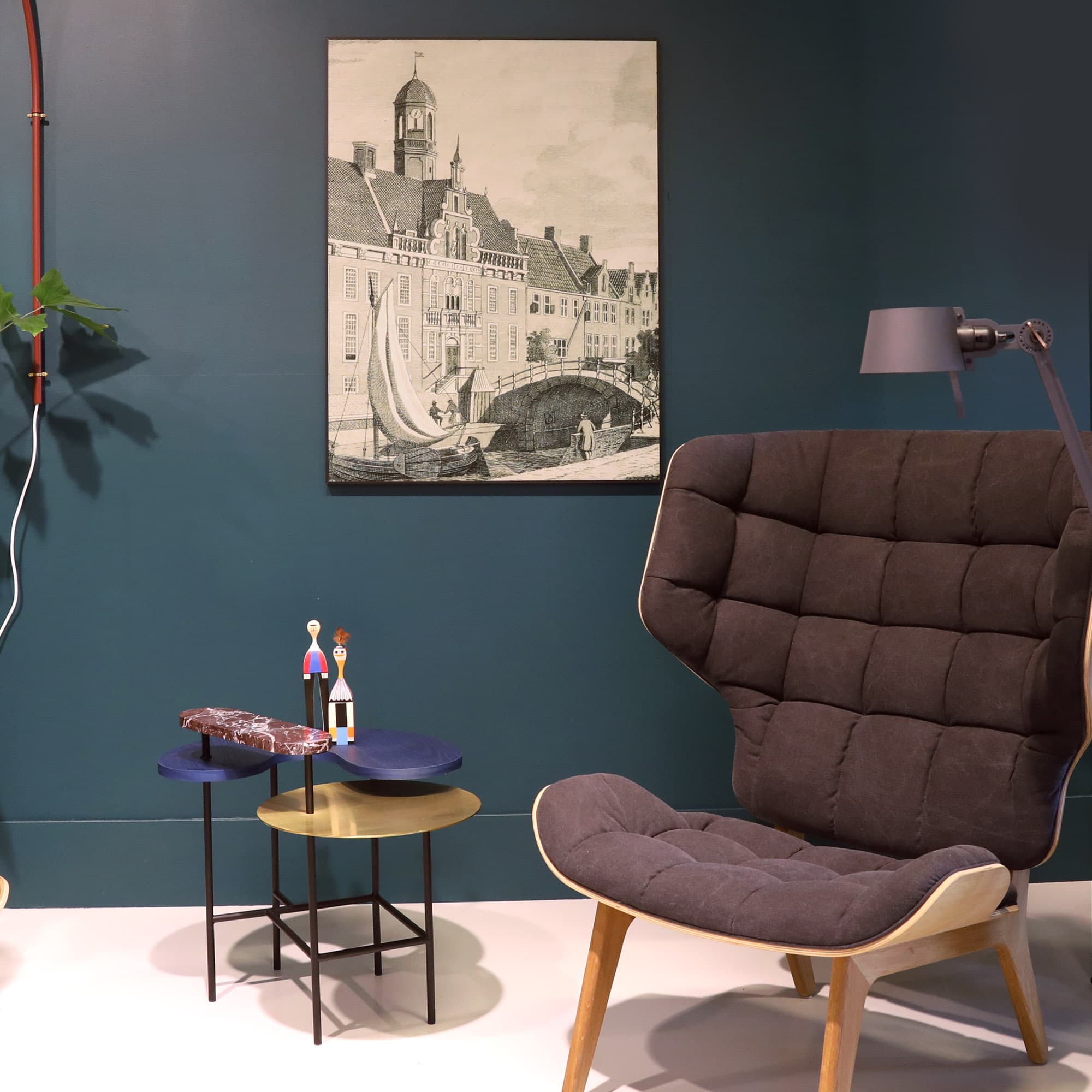Montierte AcousticPro® Wandpaneele in einem modernen Innenraum
