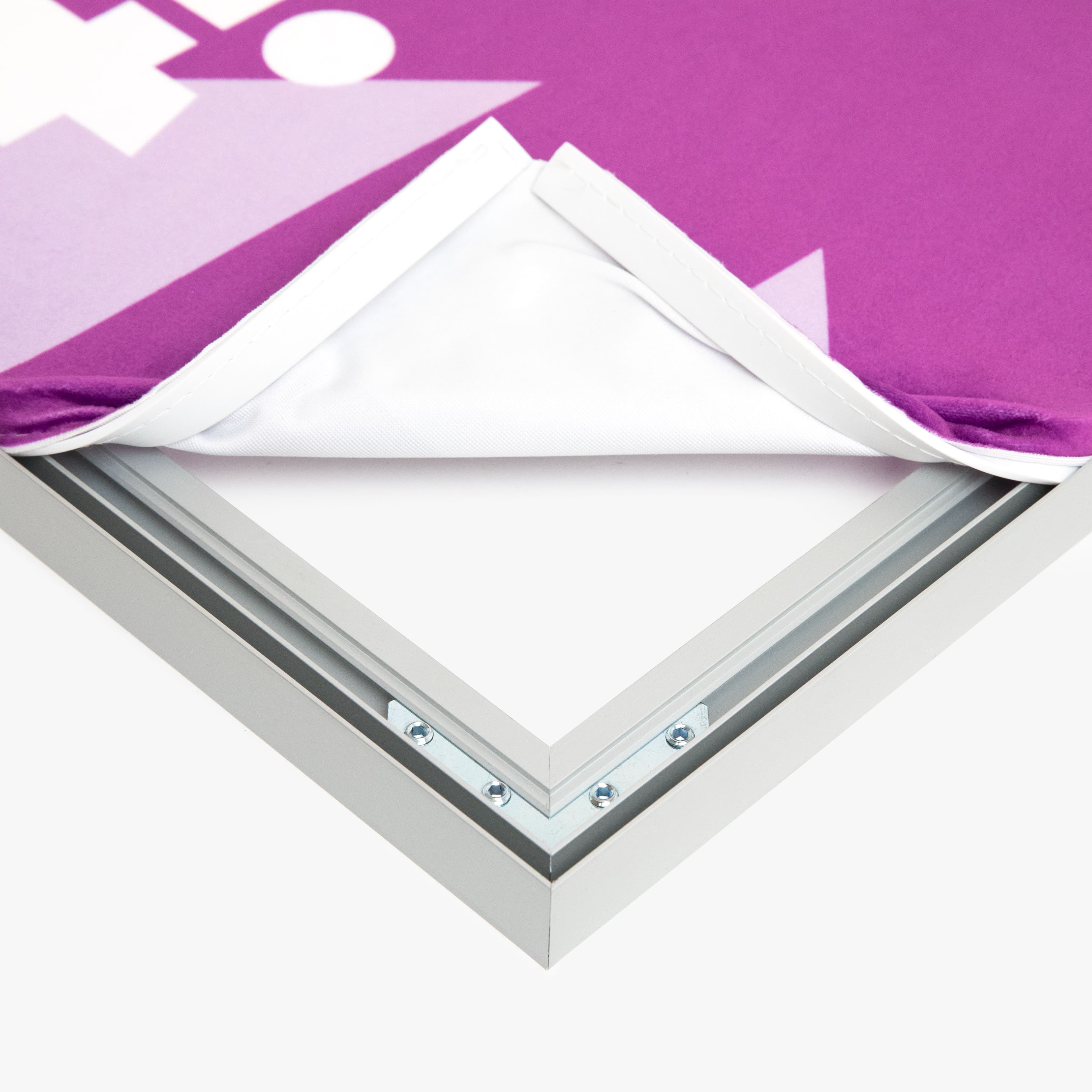 Rundes Keder Textilbanner als Sonderform an der Wand
