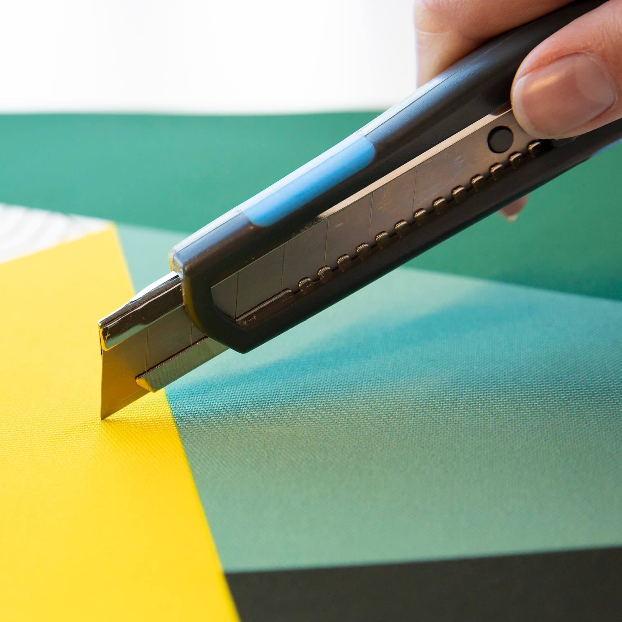 Großformatige WalltexPro® Tapete an Innenwand