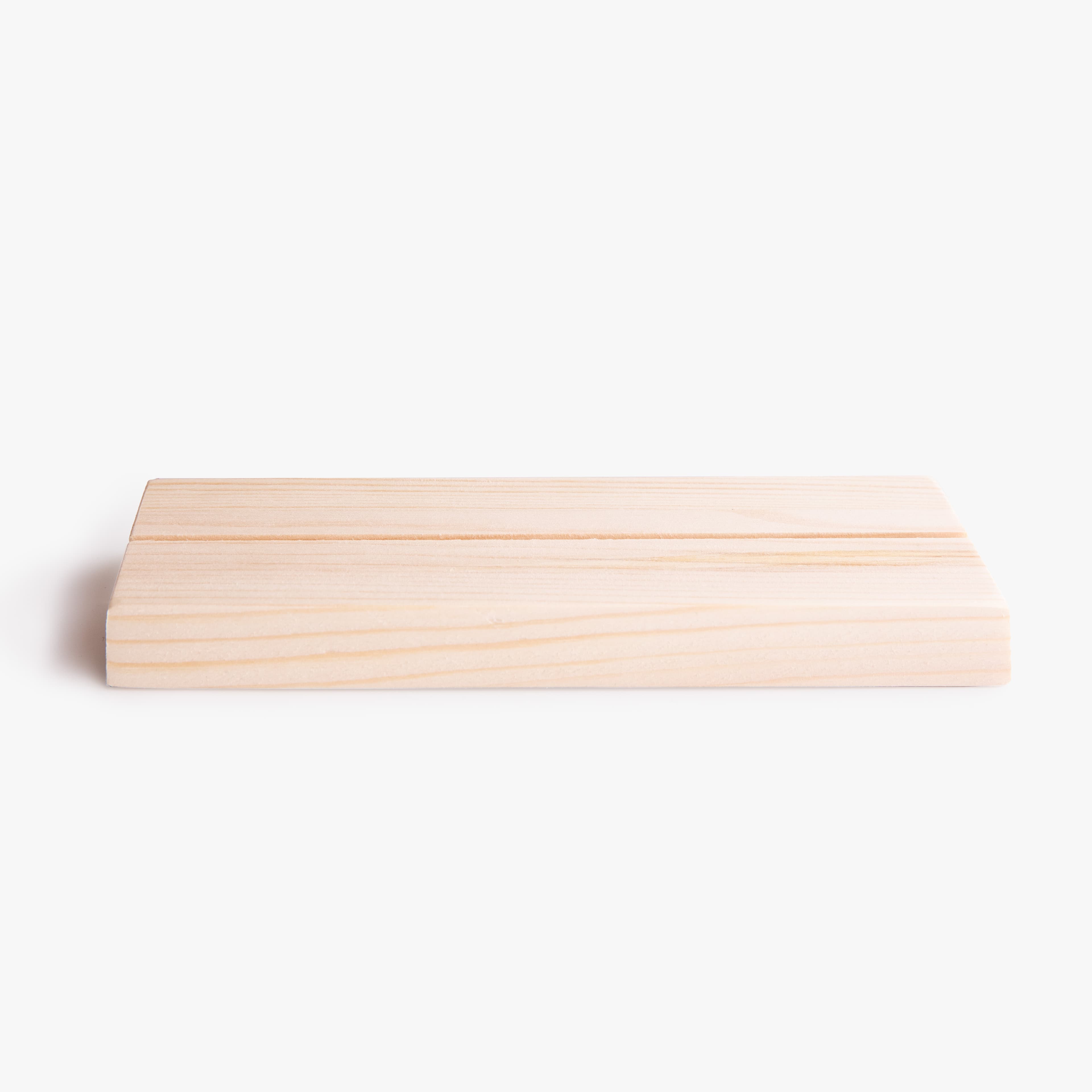 Kleiner Holz-Aufsteller mit eingesetztem Wandkreis