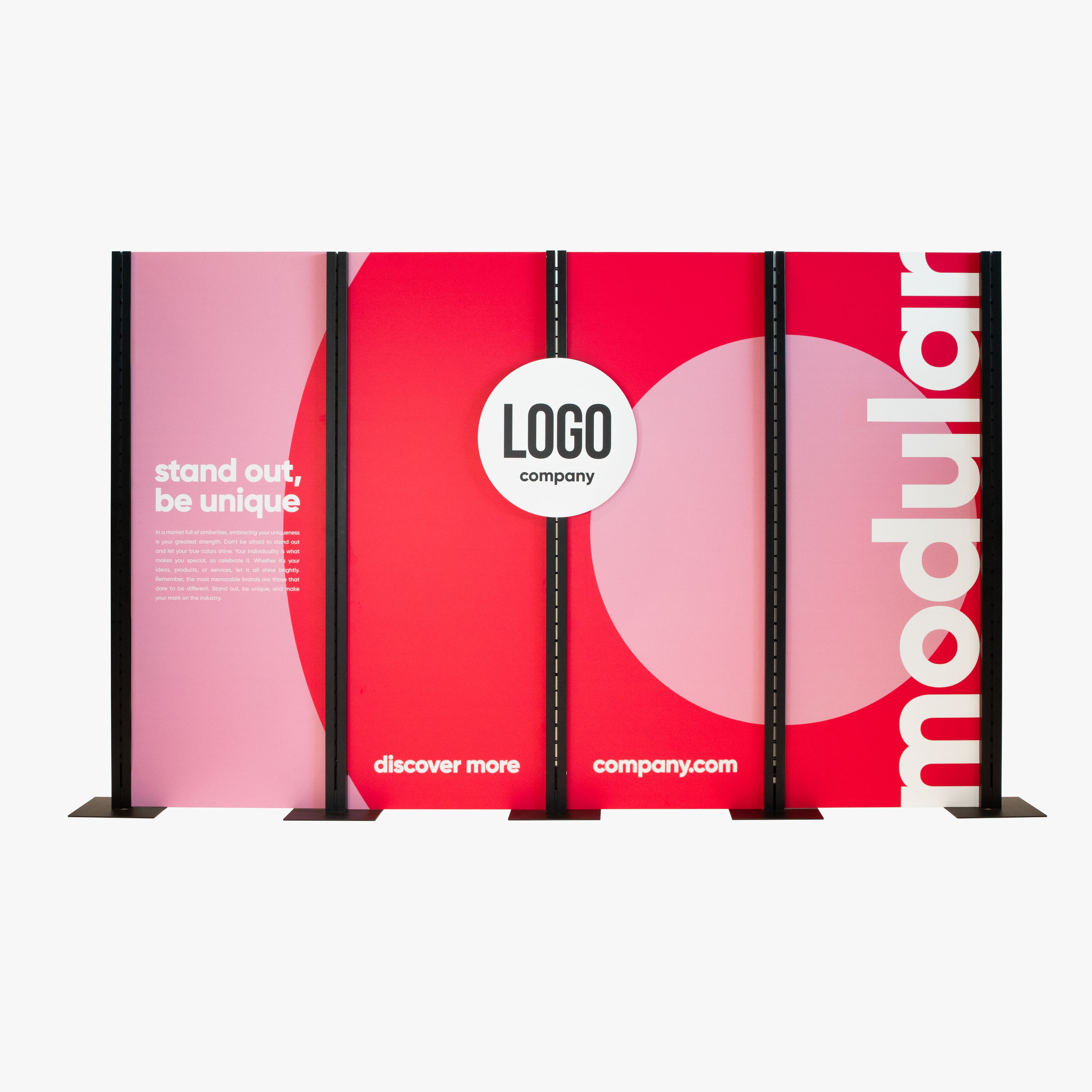 Aufbau des Inhaker® Messestands in U-Form mit bedruckten Paneelen