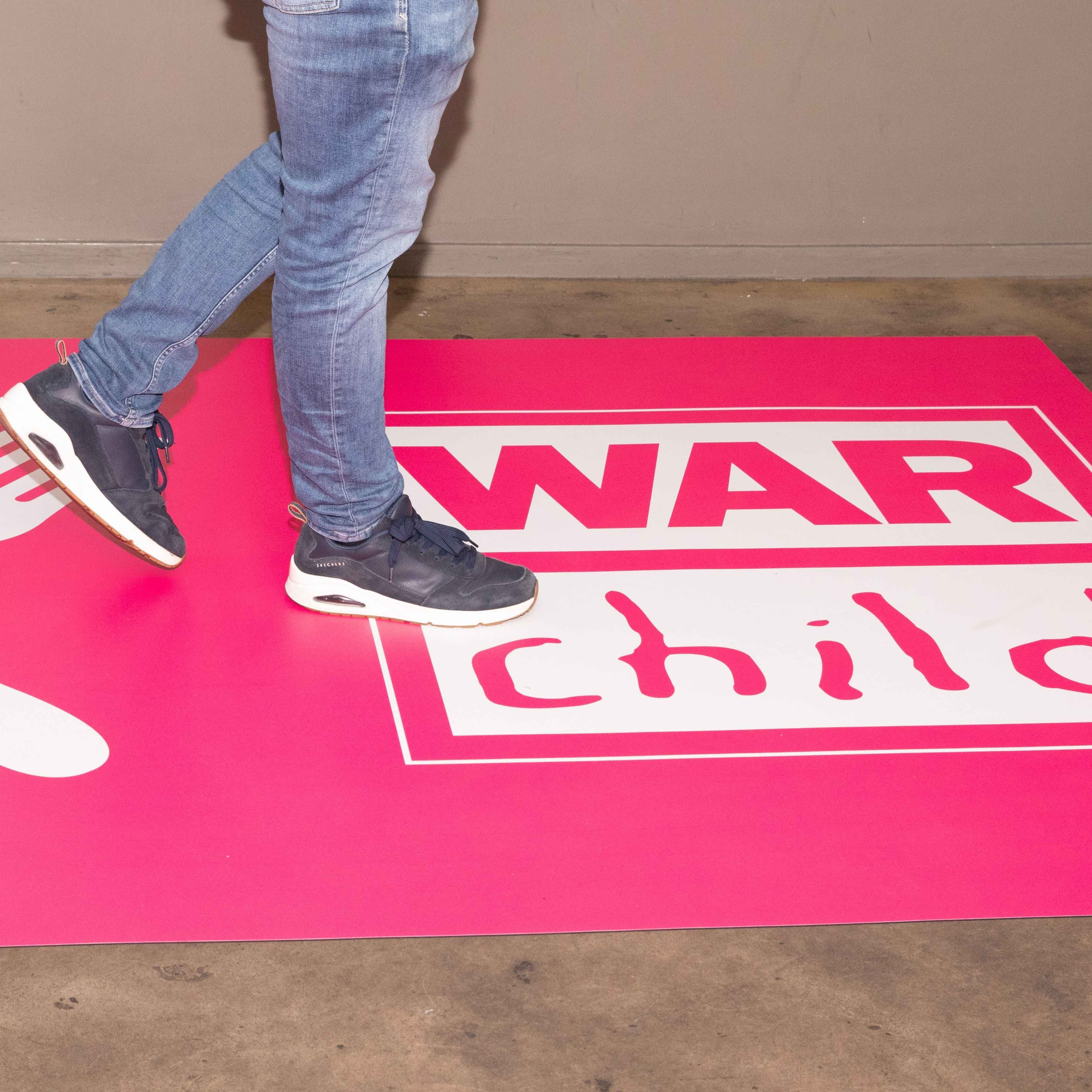 Neon print in verschiedenen Neonfarben auf Plattenmaterial