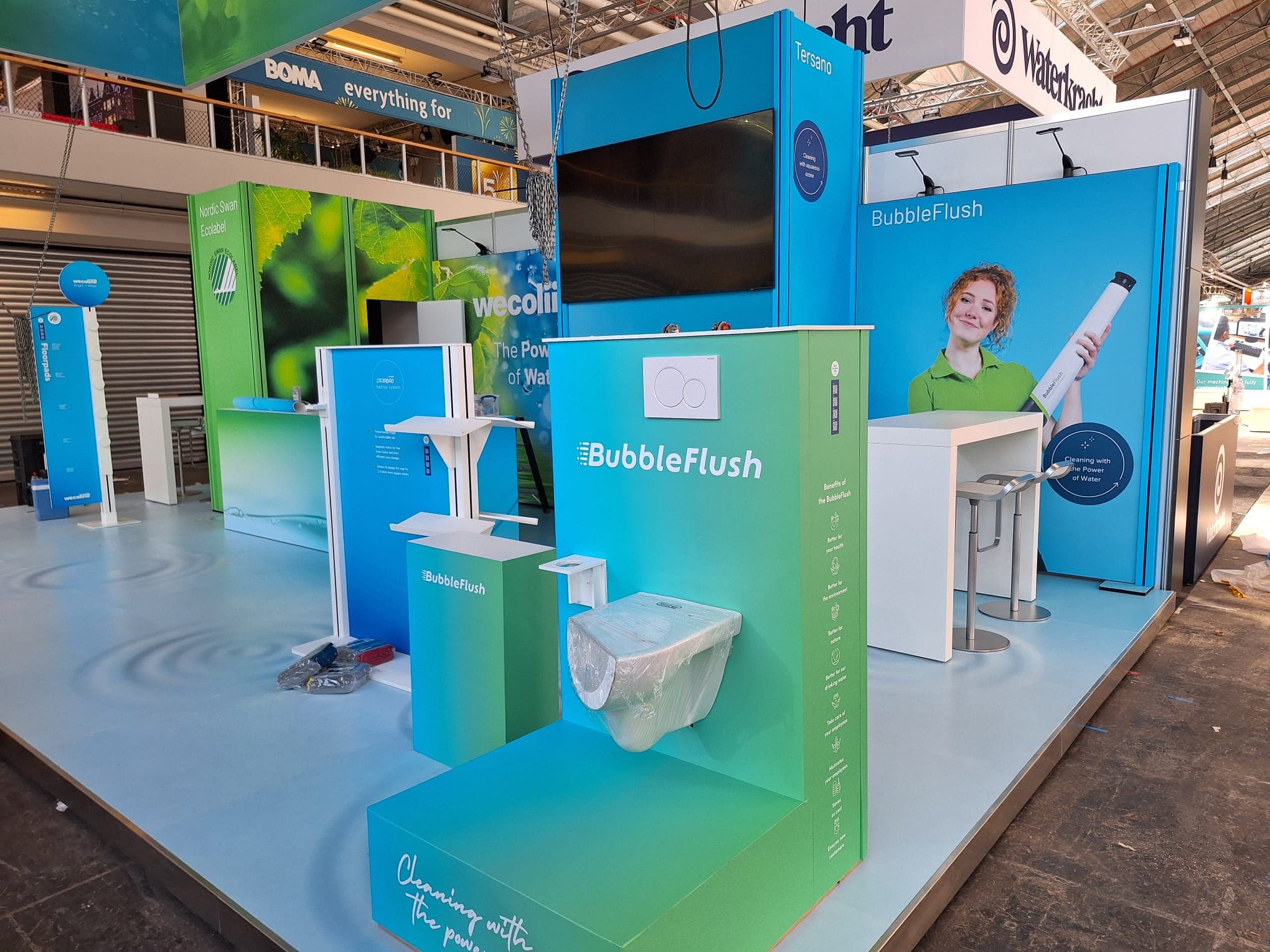 Montage von Sign Again® bodenplatten mit doppelseitigem Klebeband