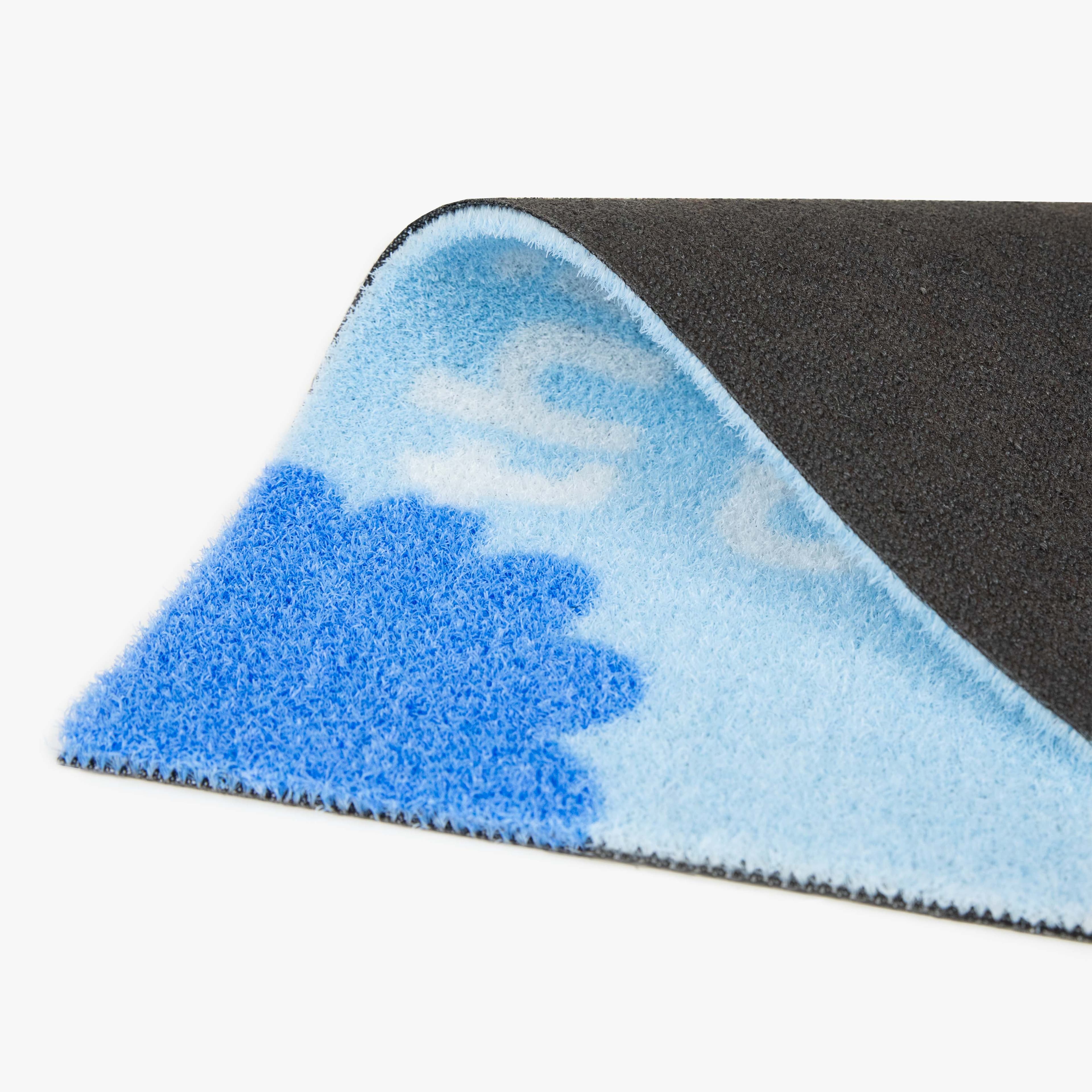 Kunstrasen mit kontrastreichem Druckdesign