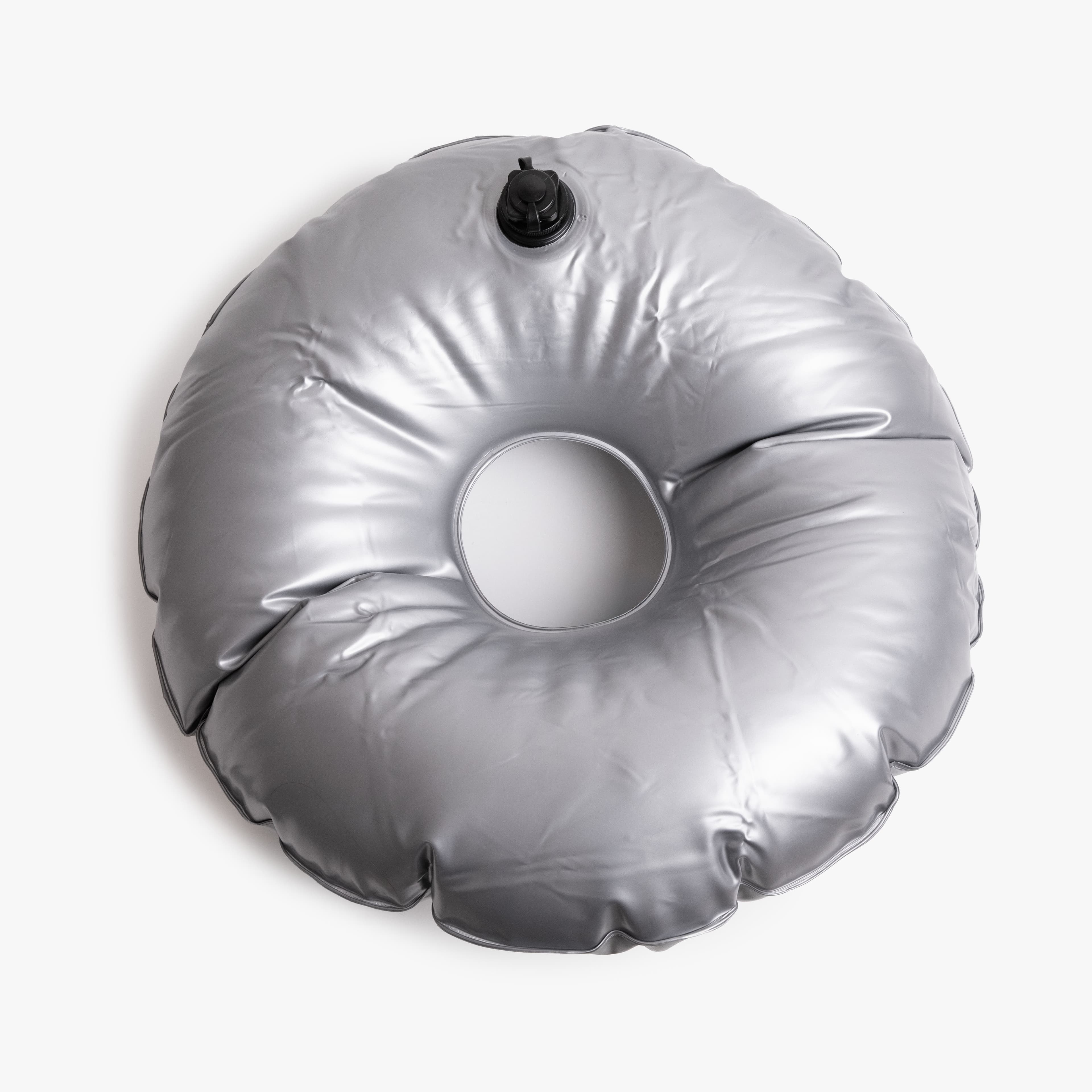 Wassersack auf Metallständer mit ausgeklapptem Rotator