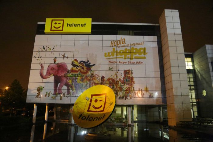 One Way Vision - Privacy-Folie (permanent)